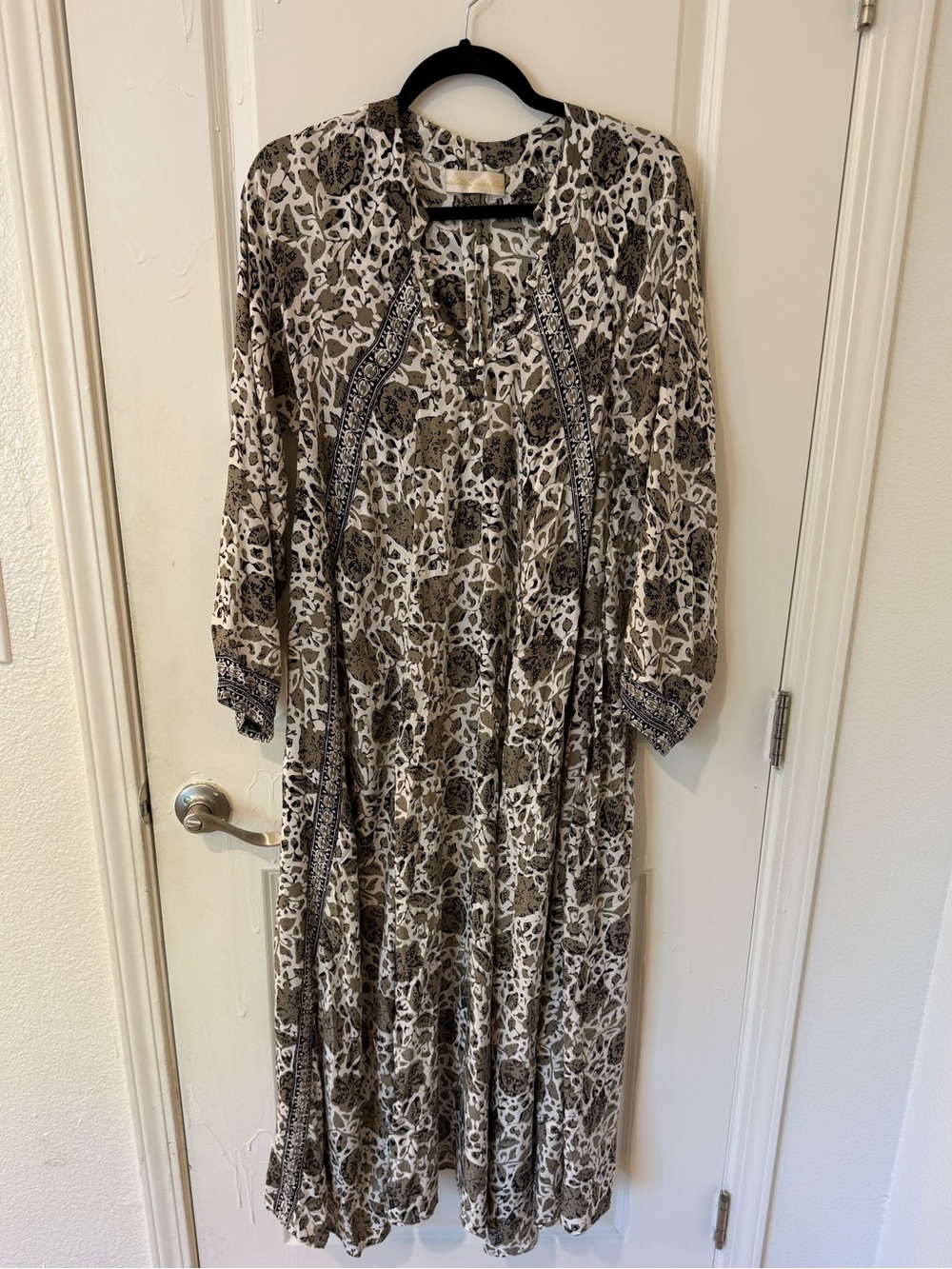 Natalie Martin silk Fiore Maxi Dress in Brown and White